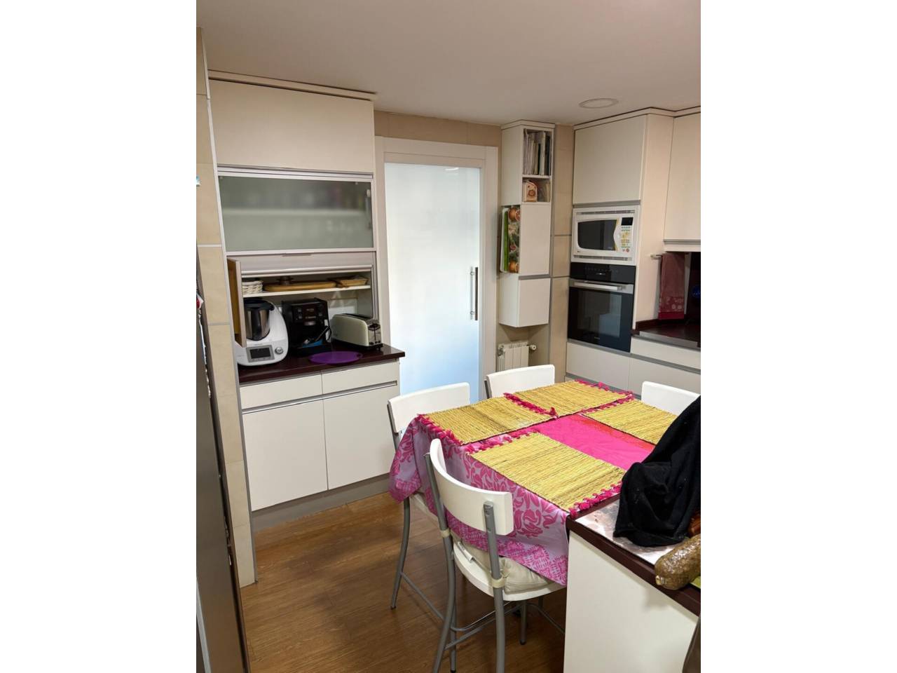 pisos en madrid-capital · la-paz 1250000.00€