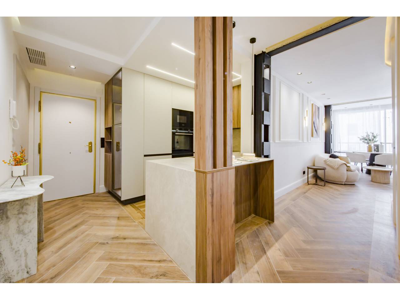 pisos en madrid-capital · recoletos 1250000.00€