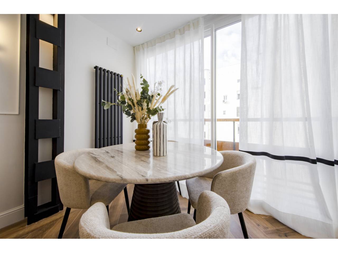 pisos en madrid-capital · recoletos 1250000.00€