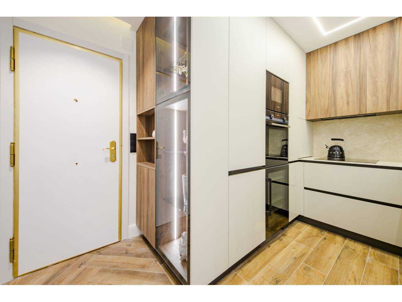 pisos en madrid-capital · recoletos 1250000.00€