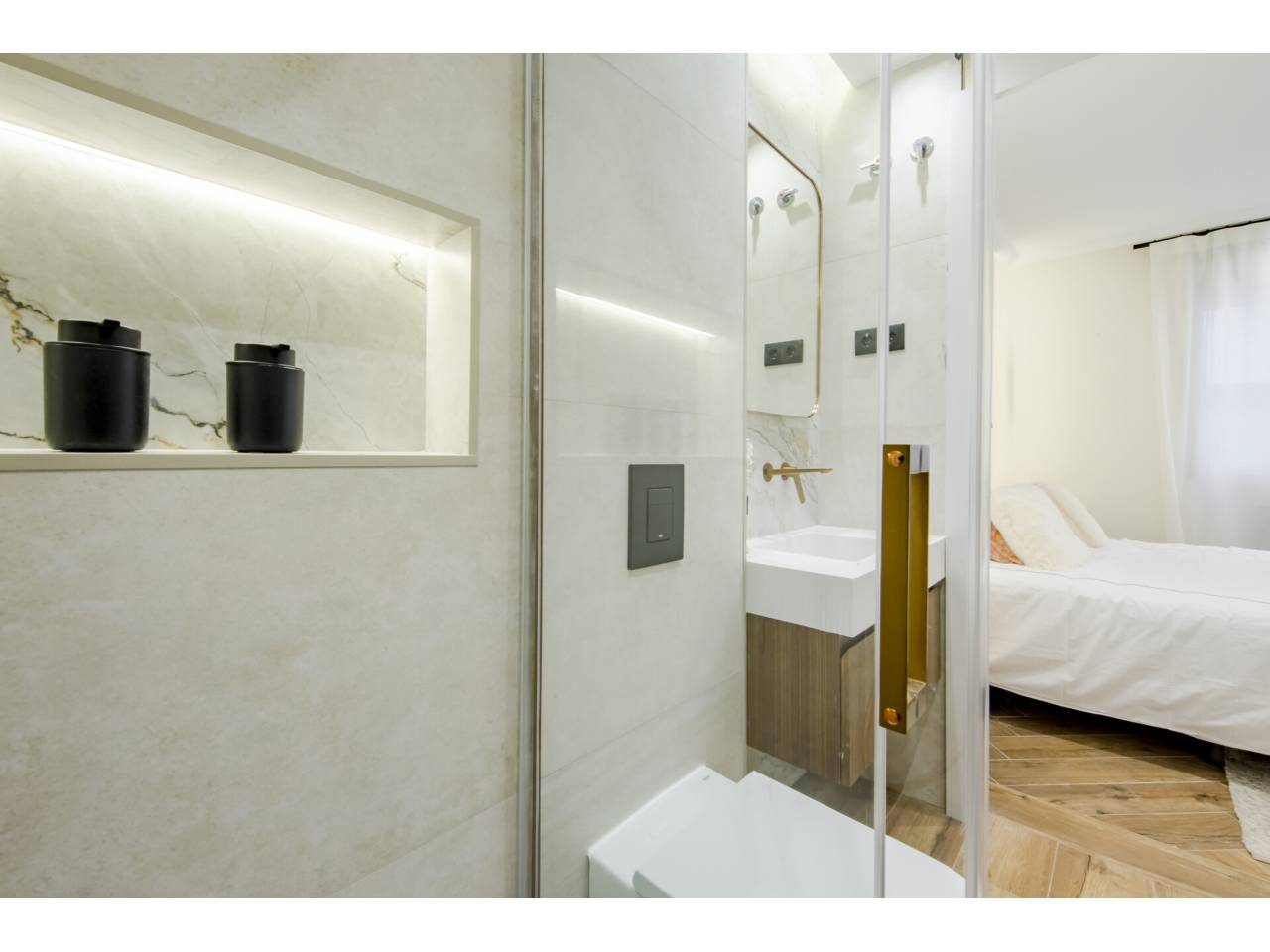 pisos en madrid-capital · recoletos 1250000.00€