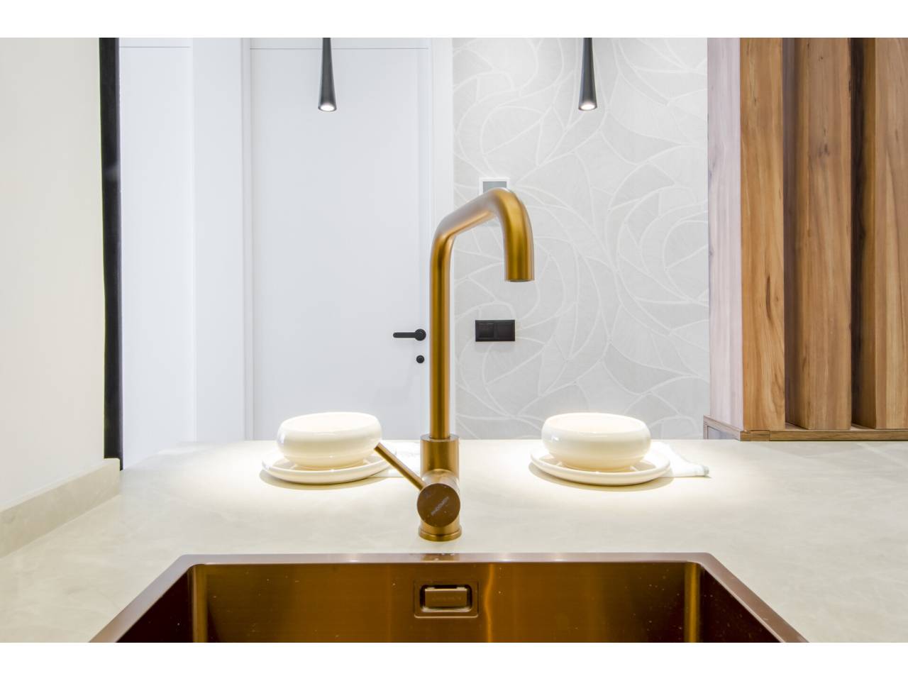 pisos en madrid-capital · recoletos 1250000.00€