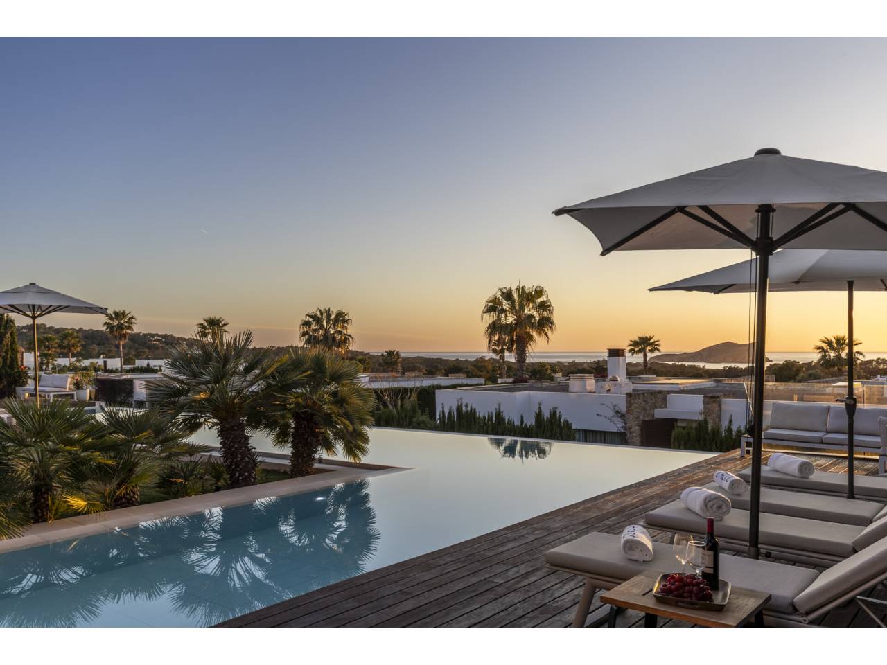 casa-unifamiliar en sant-josep-de-sa-talaia · cala-bou 4990000.00€