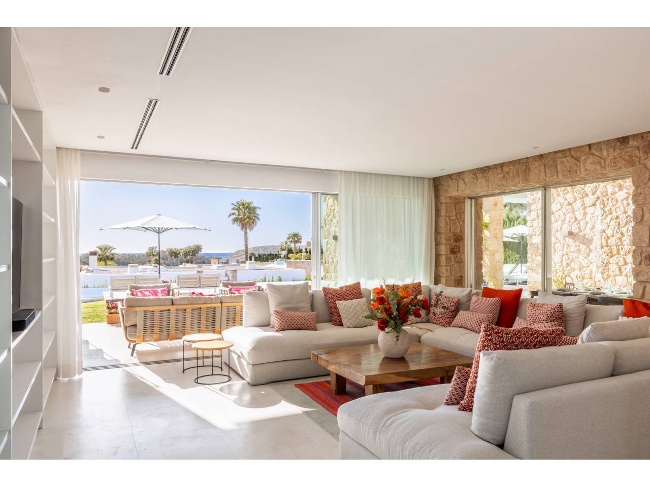 casa-unifamiliar en sant-josep-de-sa-talaia · cala-bou 4990000.00€