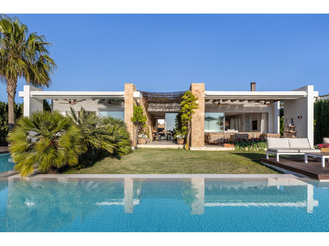 casa-unifamiliar en sant-josep-de-sa-talaia · cala-bou 4990000.00€