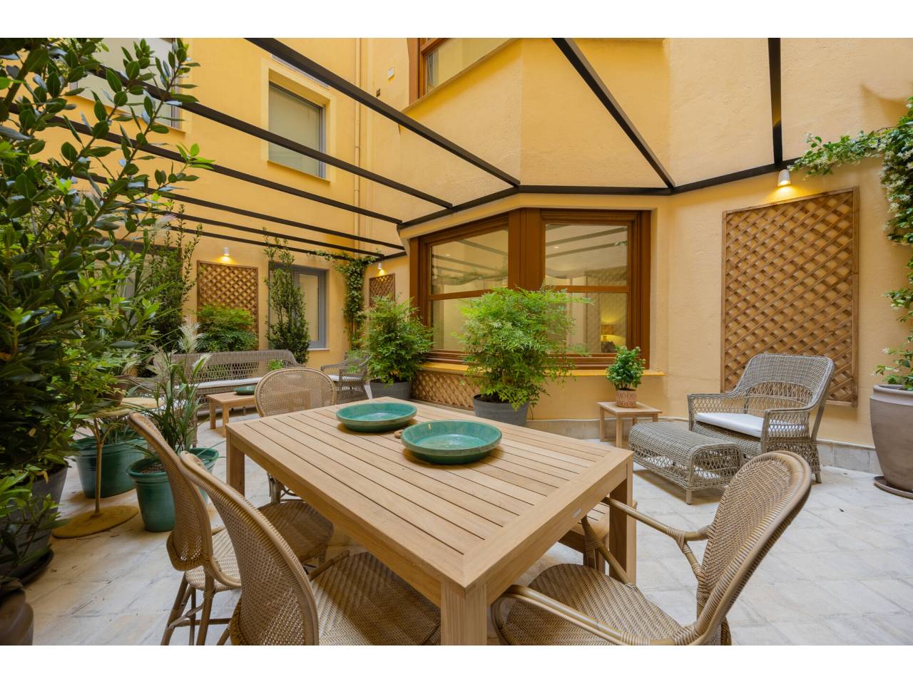 pisos en madrid-capital · castellana 7850000.00€