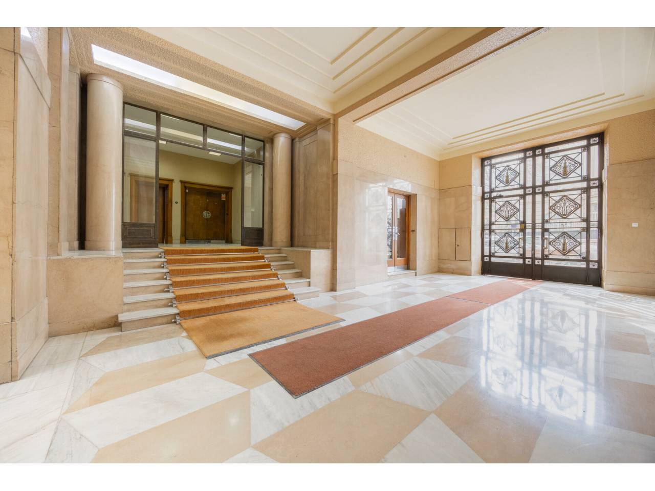 pisos en madrid-capital · castellana 7850000.00€