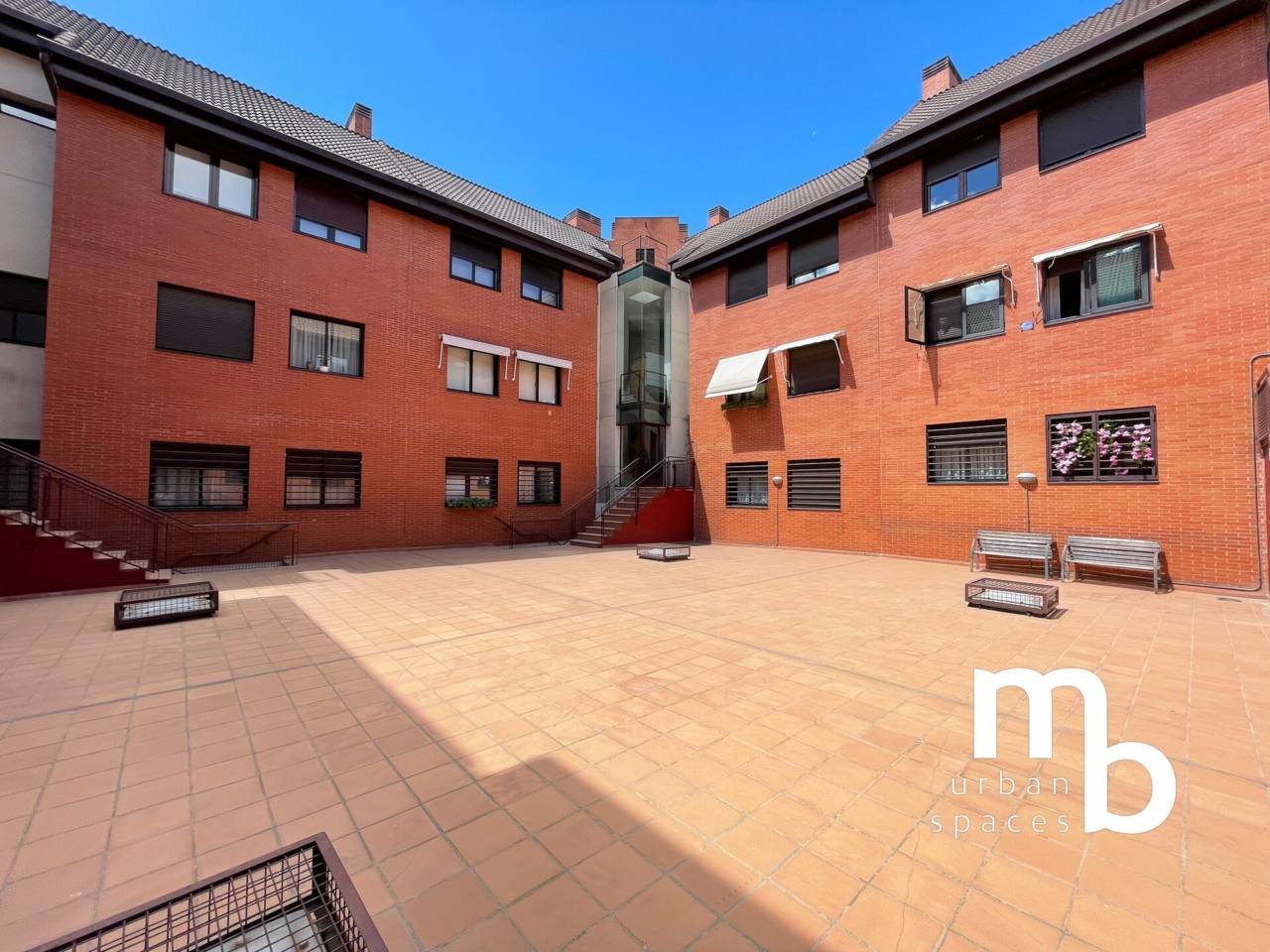 pisos en madrid-capital · aravaca 730000.00€