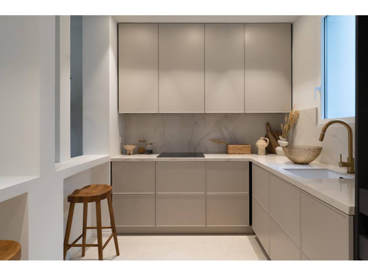 pisos en madrid-capital · almagro 1390000.00€