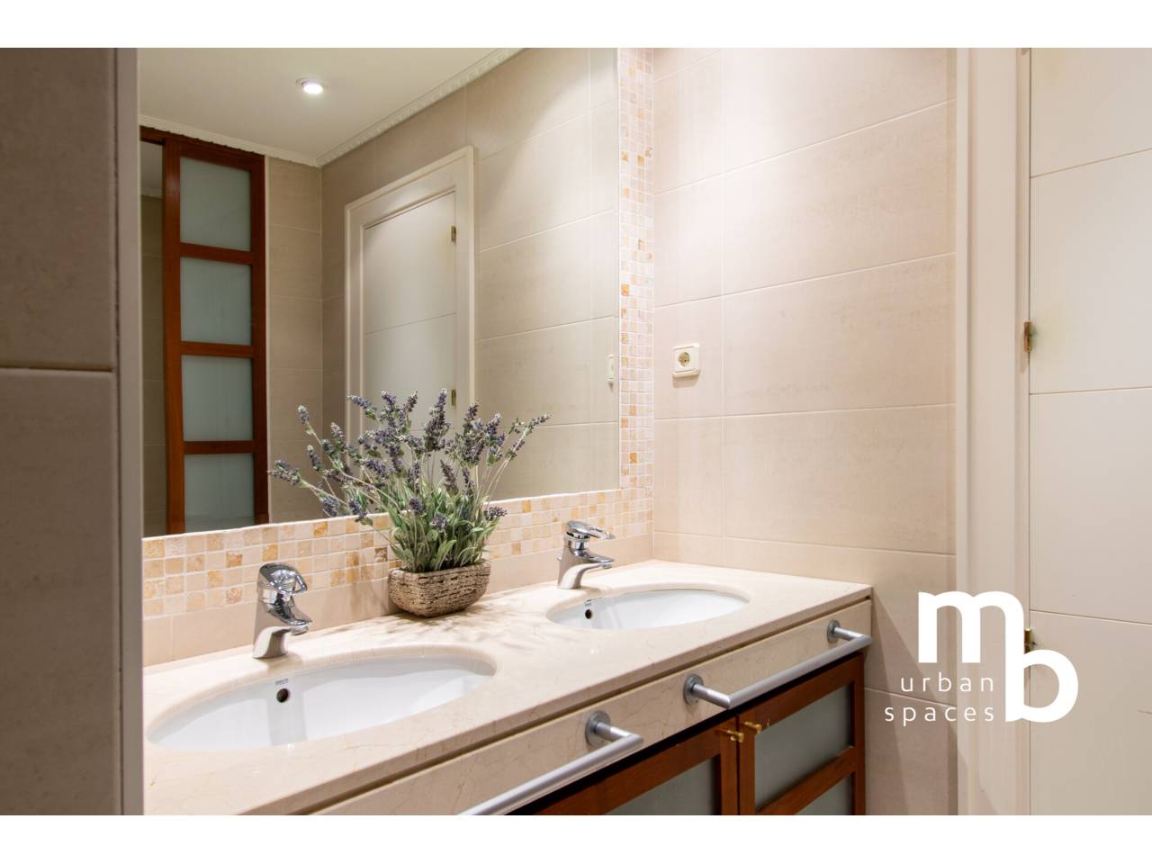 pisos en madrid-capital · hispanoamerica 1900000.00€