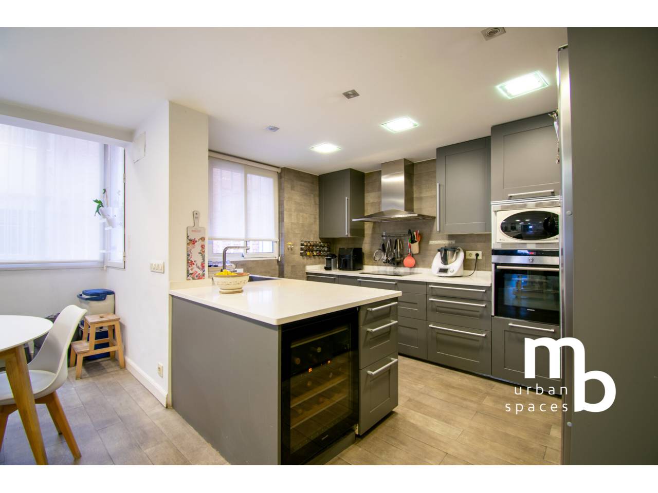 pisos en madrid-capital · hispanoamerica 1900000.00€