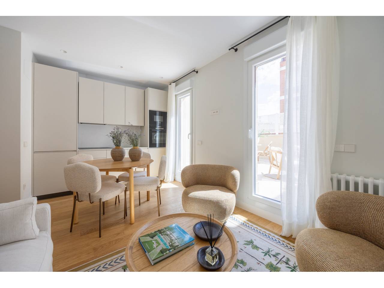 atico en madrid-capital · almagro 1300000.00€