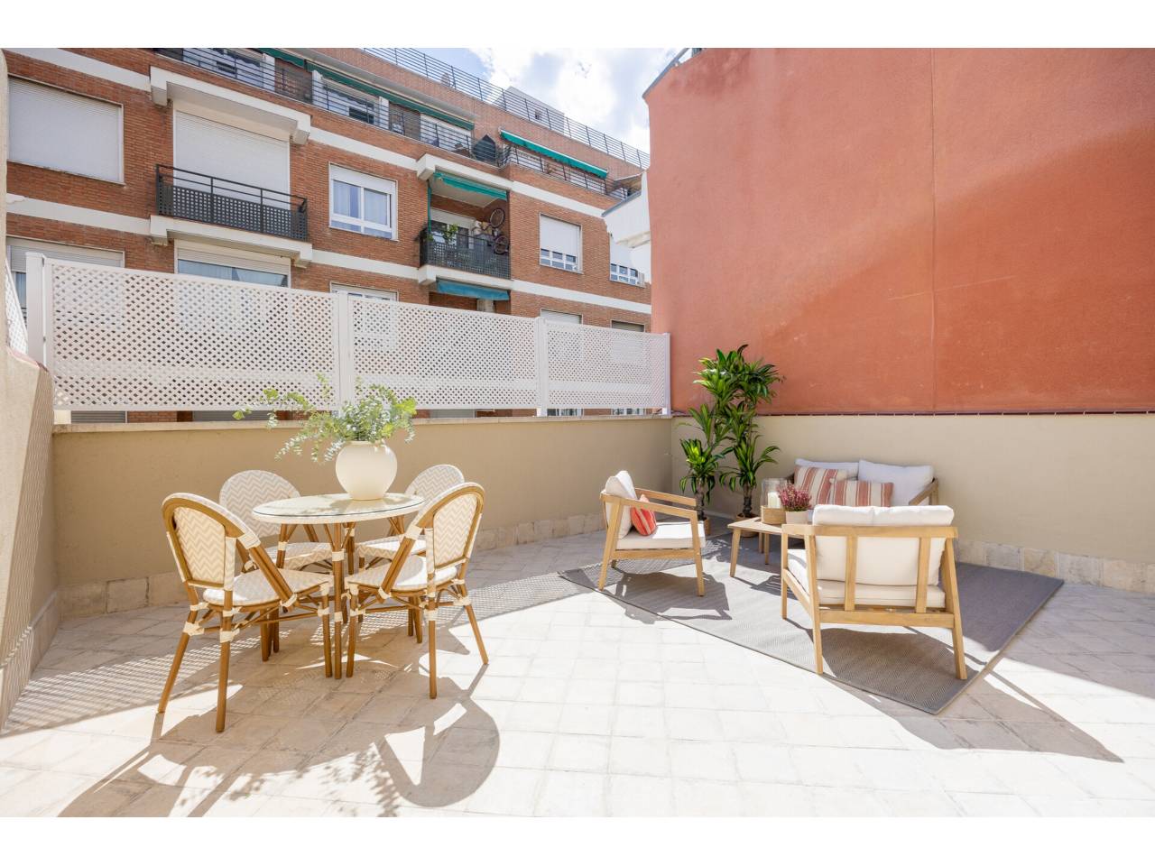 atico en madrid-capital · almagro 1300000.00€