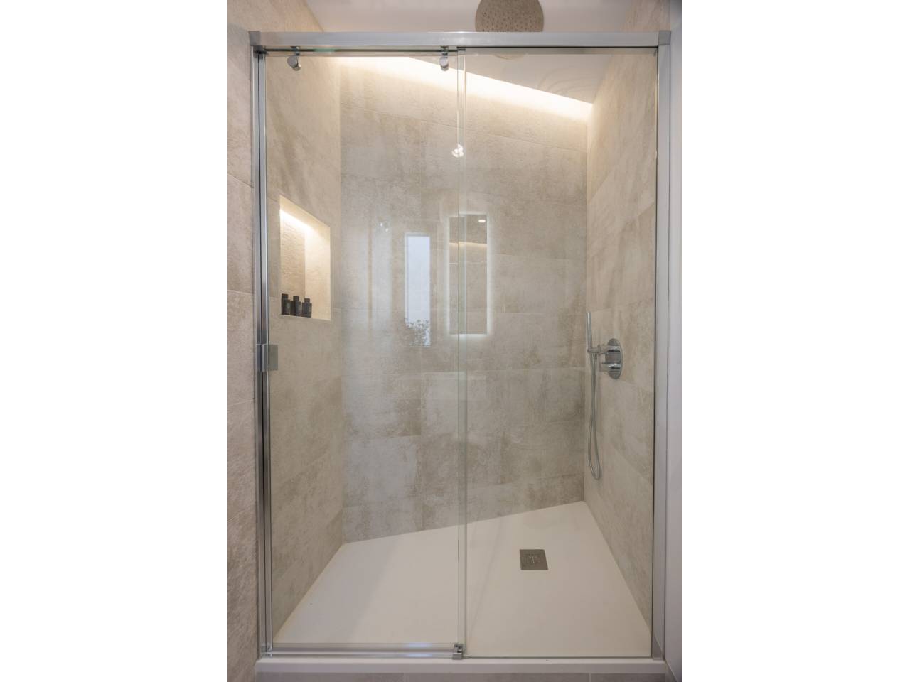 atico en madrid-capital · almagro 1300000.00€