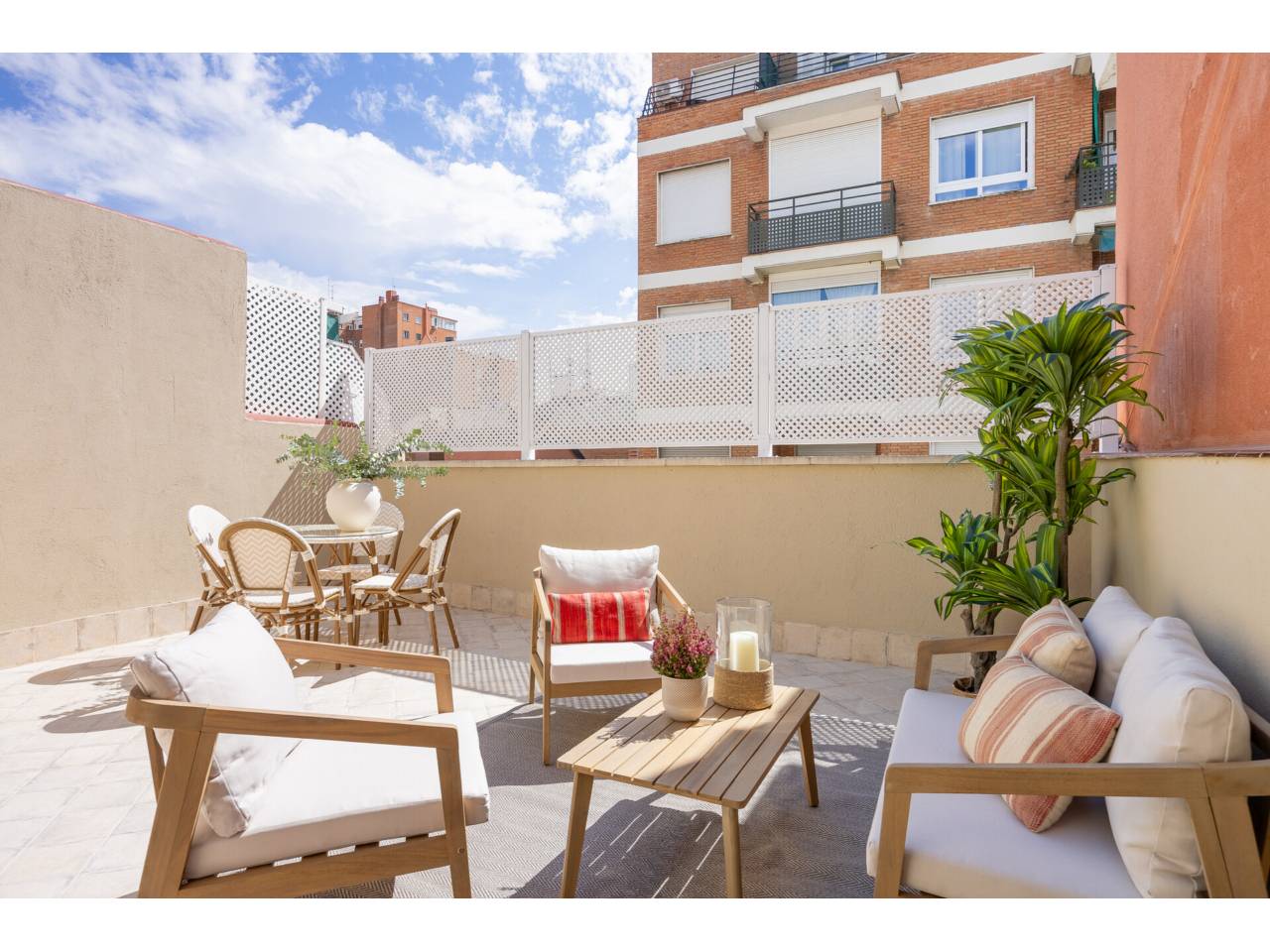 atico en madrid-capital · almagro 1300000.00€