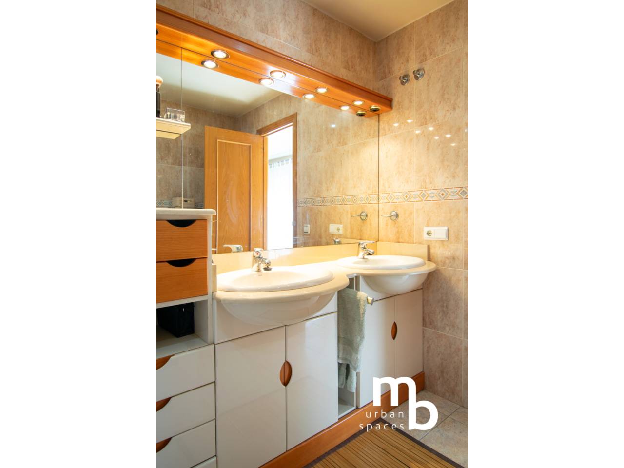 chalet-adosado en navalcarnero · navalcarnero 598000.00€