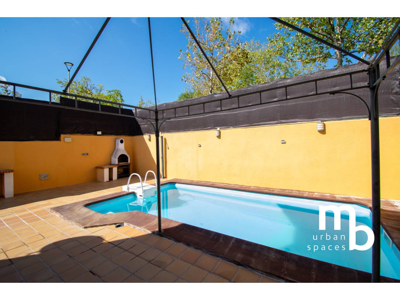 chalet-adosado en navalcarnero · navalcarnero 598000.00€