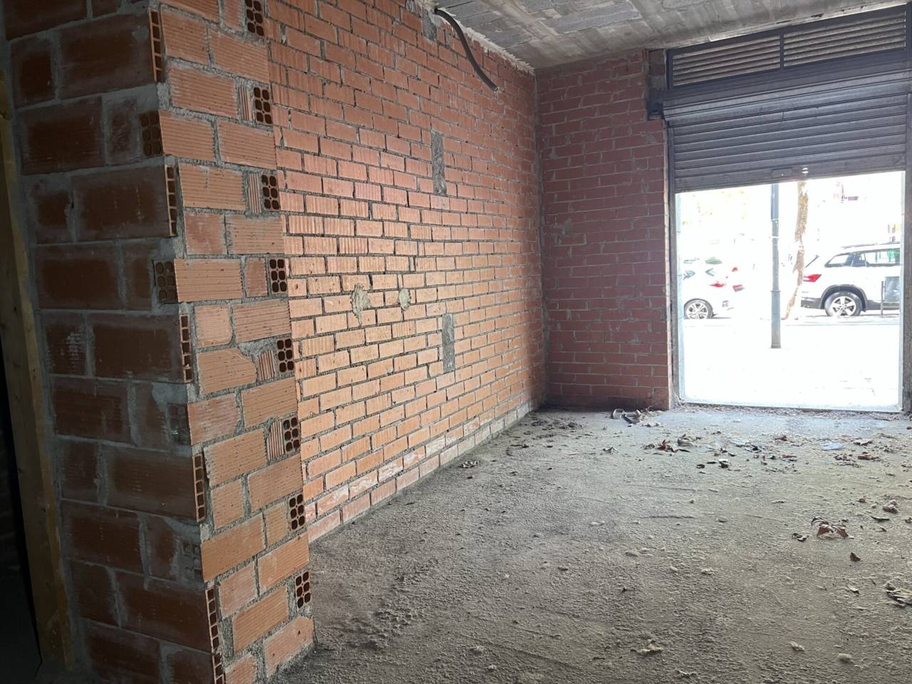 locales-comerciales en sabadell · eixample-sant-oleguer 36000.00€