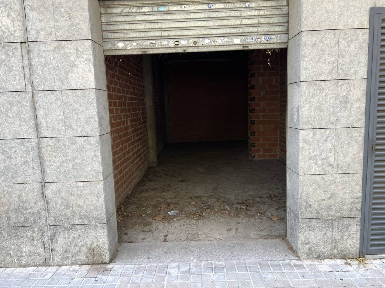 locales-comerciales en sabadell · eixample-sant-oleguer 40000.00€