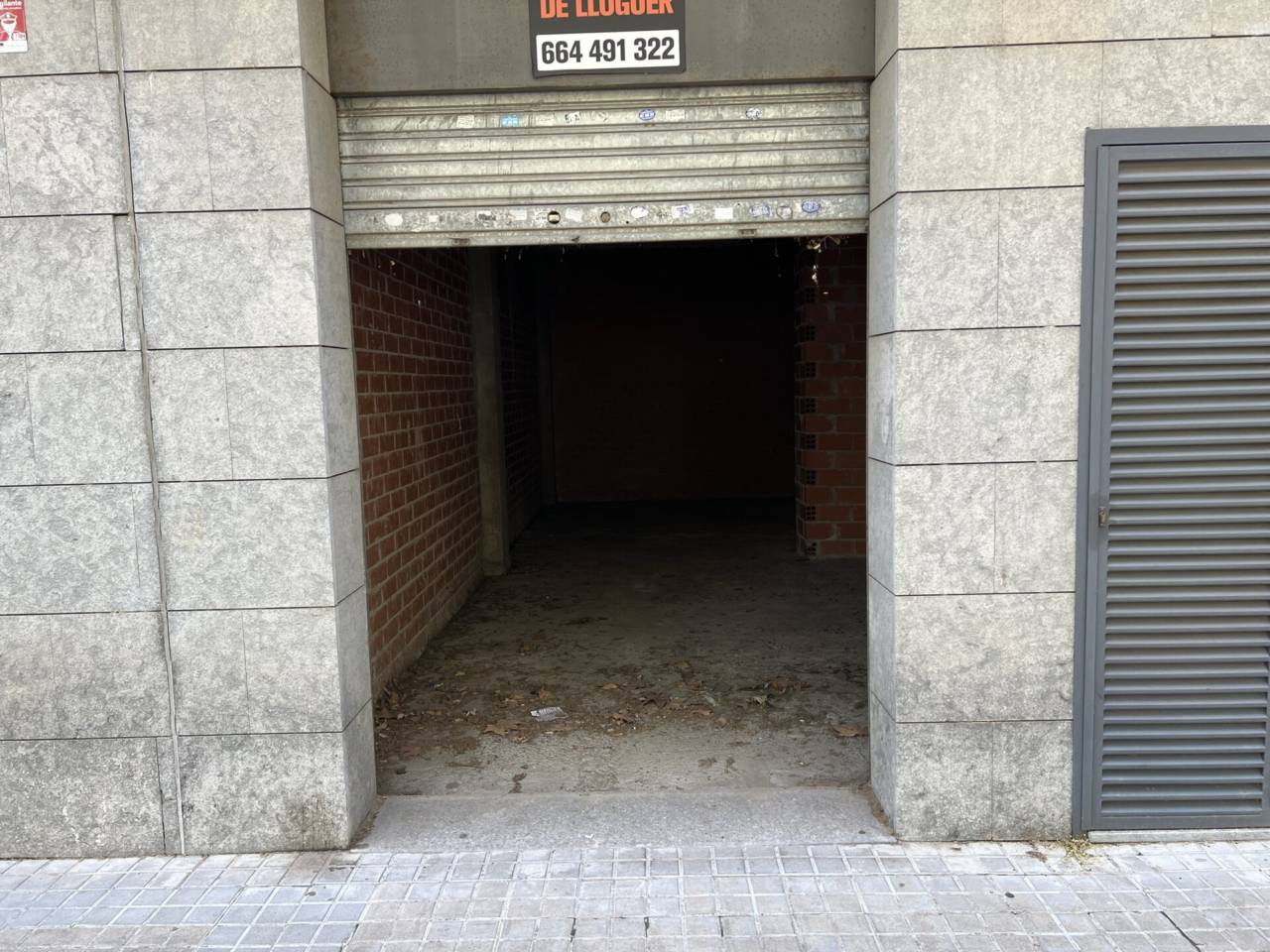 locales-comerciales en sabadell · eixample-sant-oleguer 36000.00€