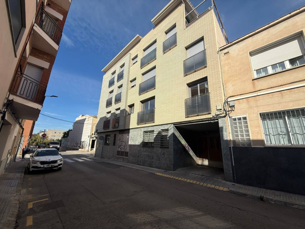 garaje en terrassa · sant-pere 31000.00€