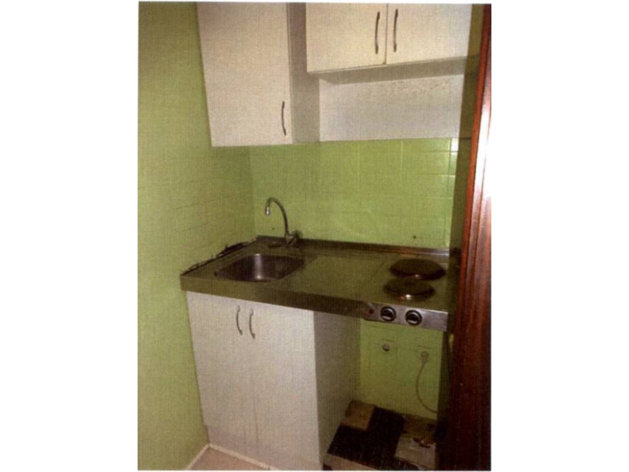 pisos en barcelona-capital · can-baro 176500.00€