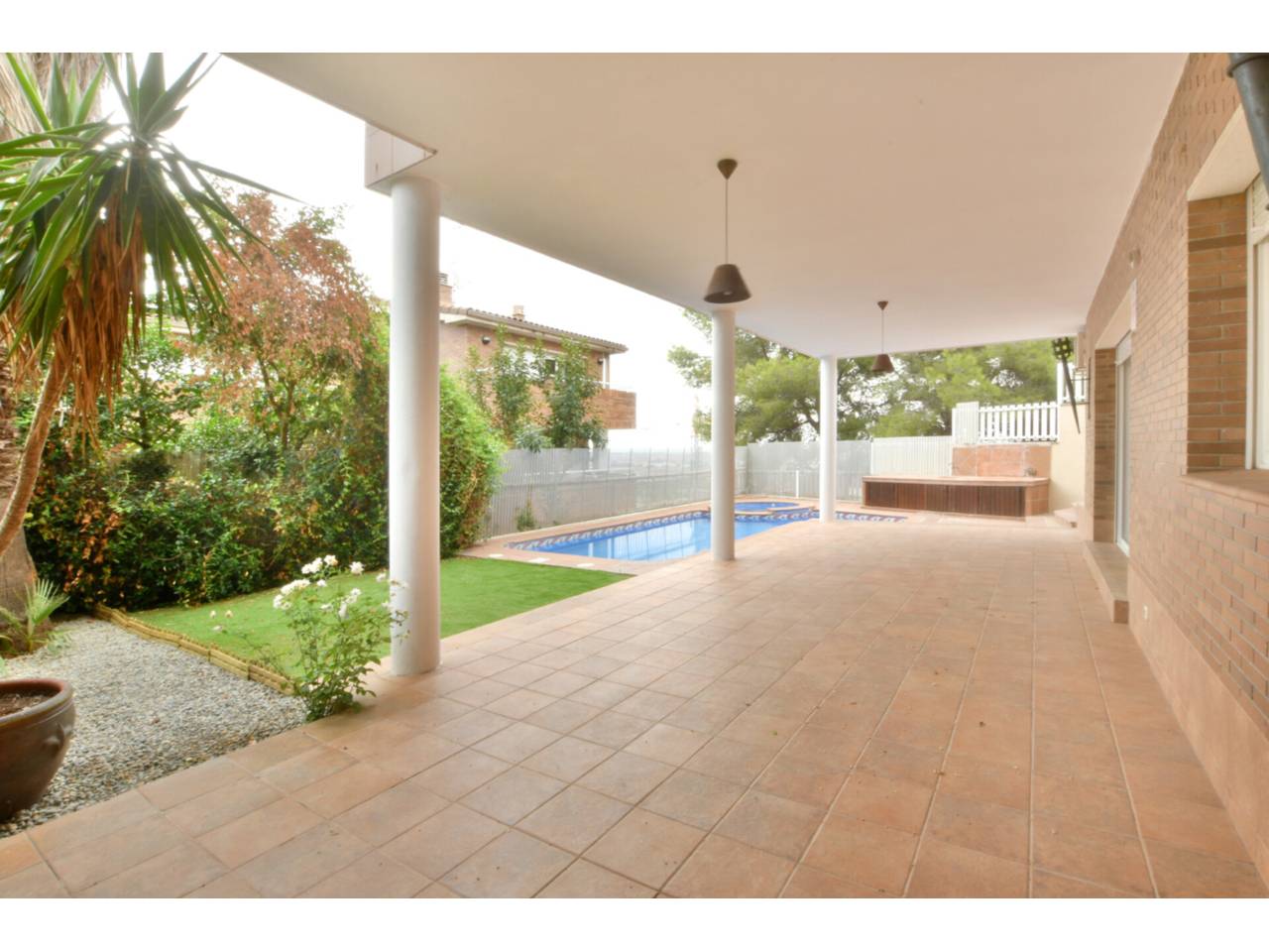 casas-adosadas en sant-quirze-del-valles · sant-quirze-del-valles 775000.00€