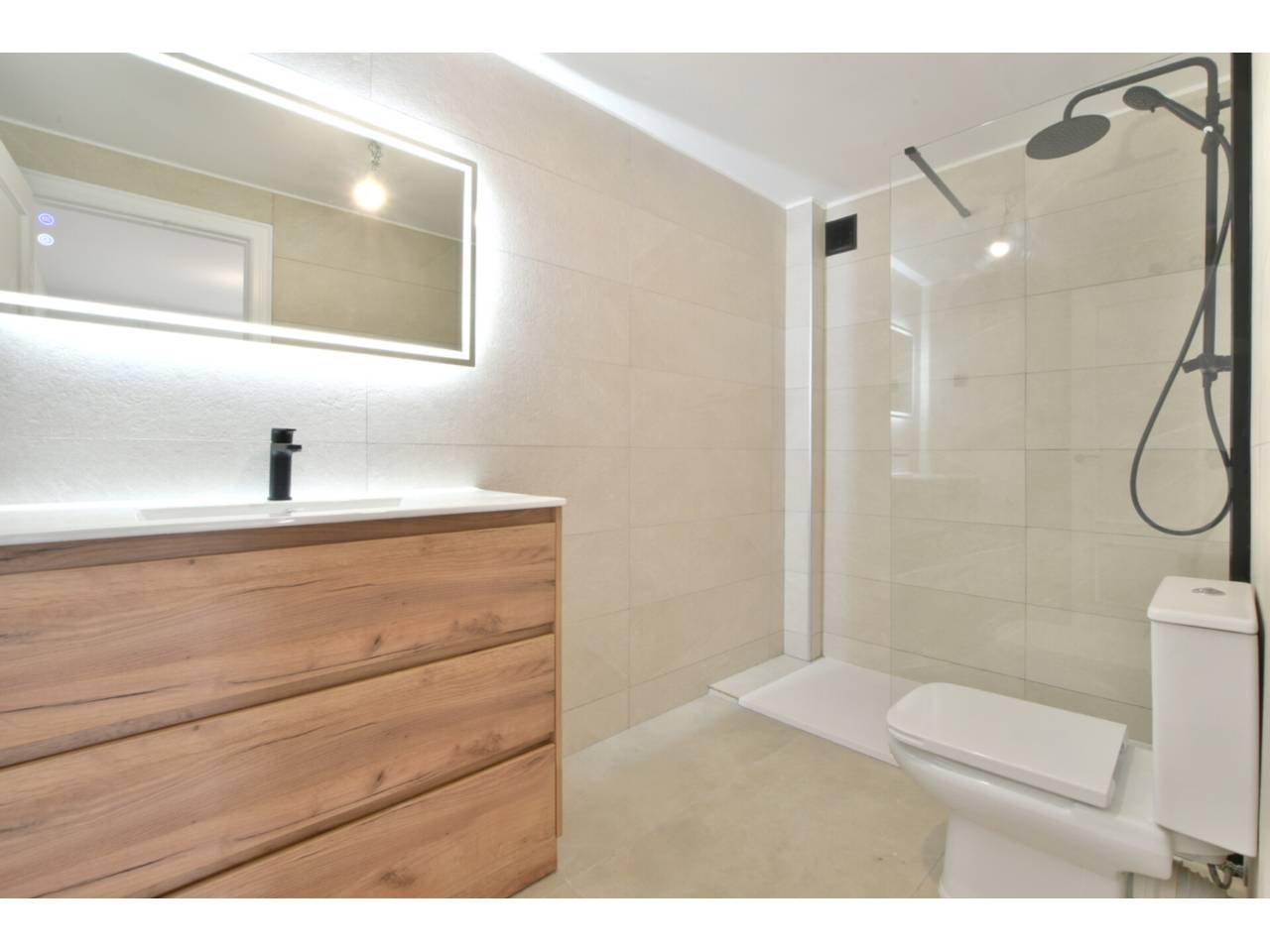 casas-adosadas en sant-quirze-del-valles · sant-quirze-del-valles 775000.00€