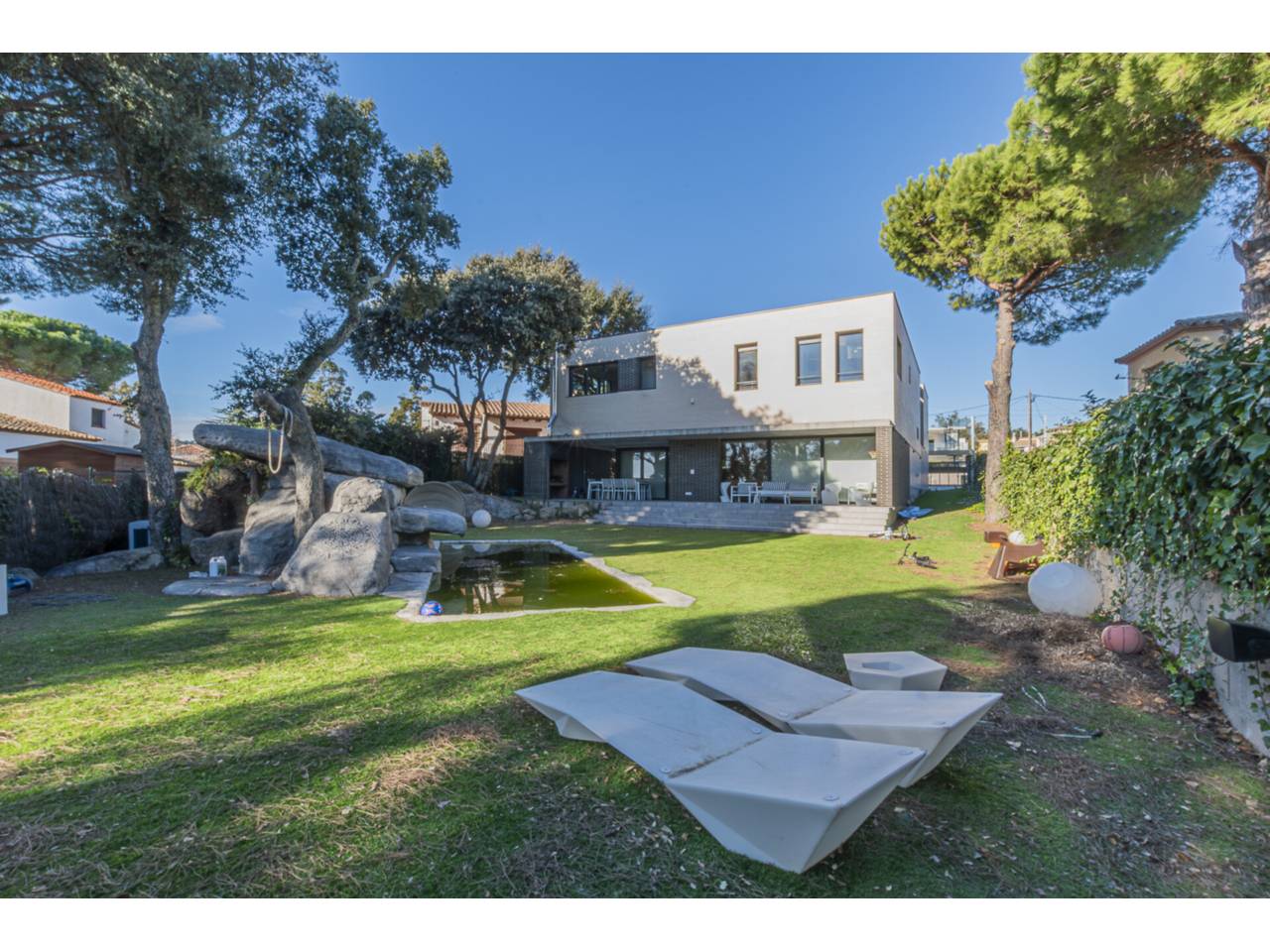 casa en castell-d'aro-platja-d'aro-i-s'agaro · urbanitzacions 820000.00€