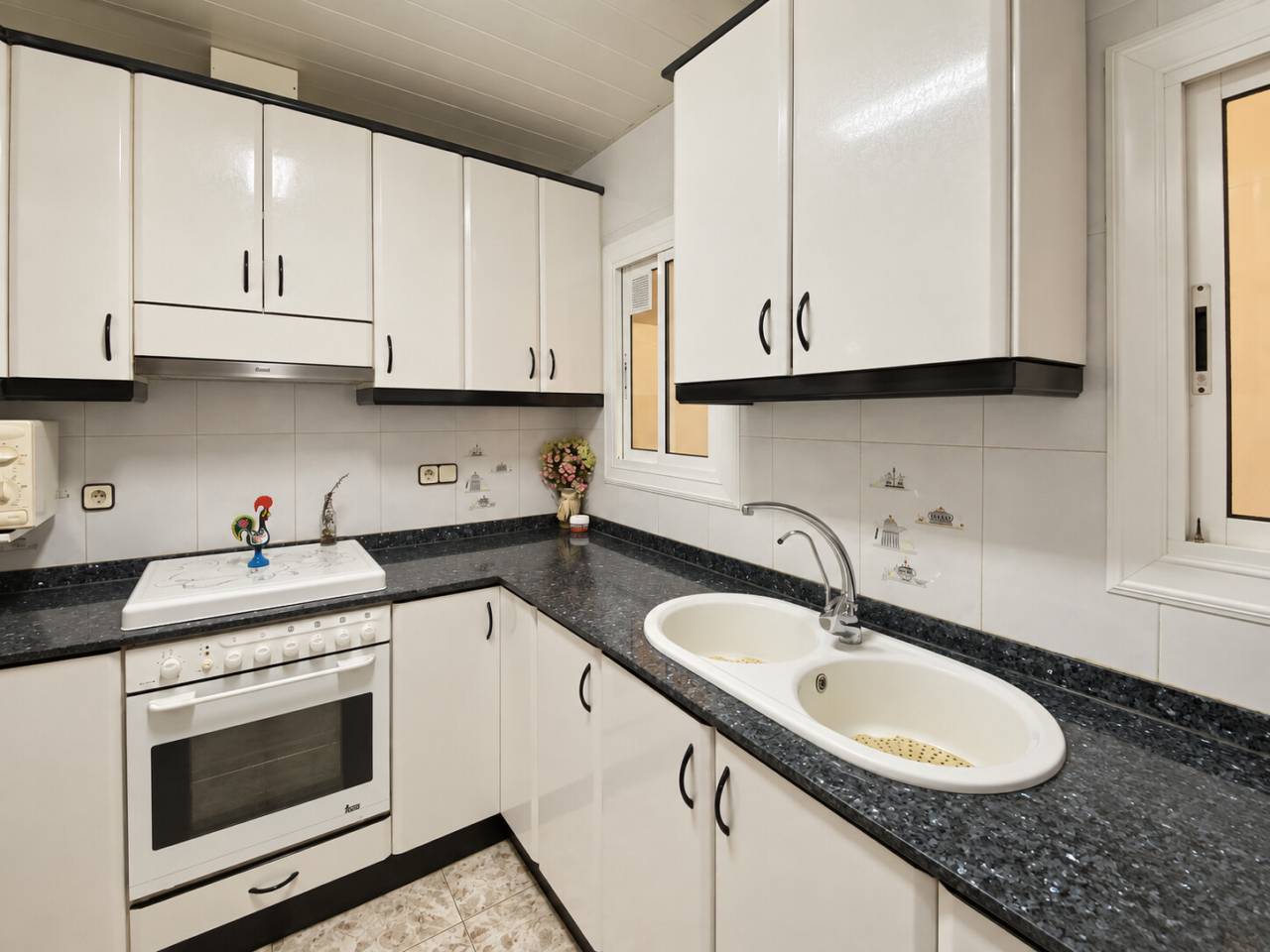 pisos en terrassa · les-arenes-can-montllor-la-gripia 192000.00€