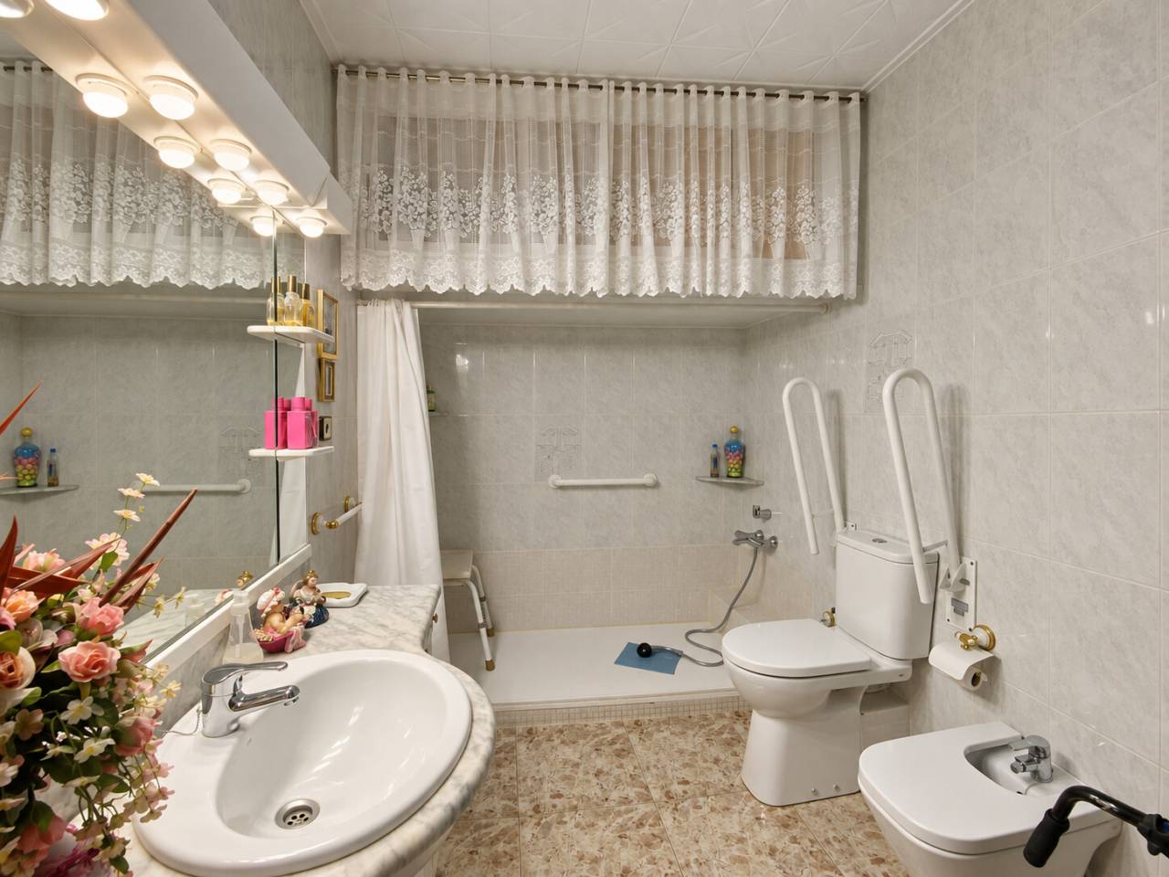 pisos en terrassa · les-arenes-can-montllor-la-gripia 192000.00€