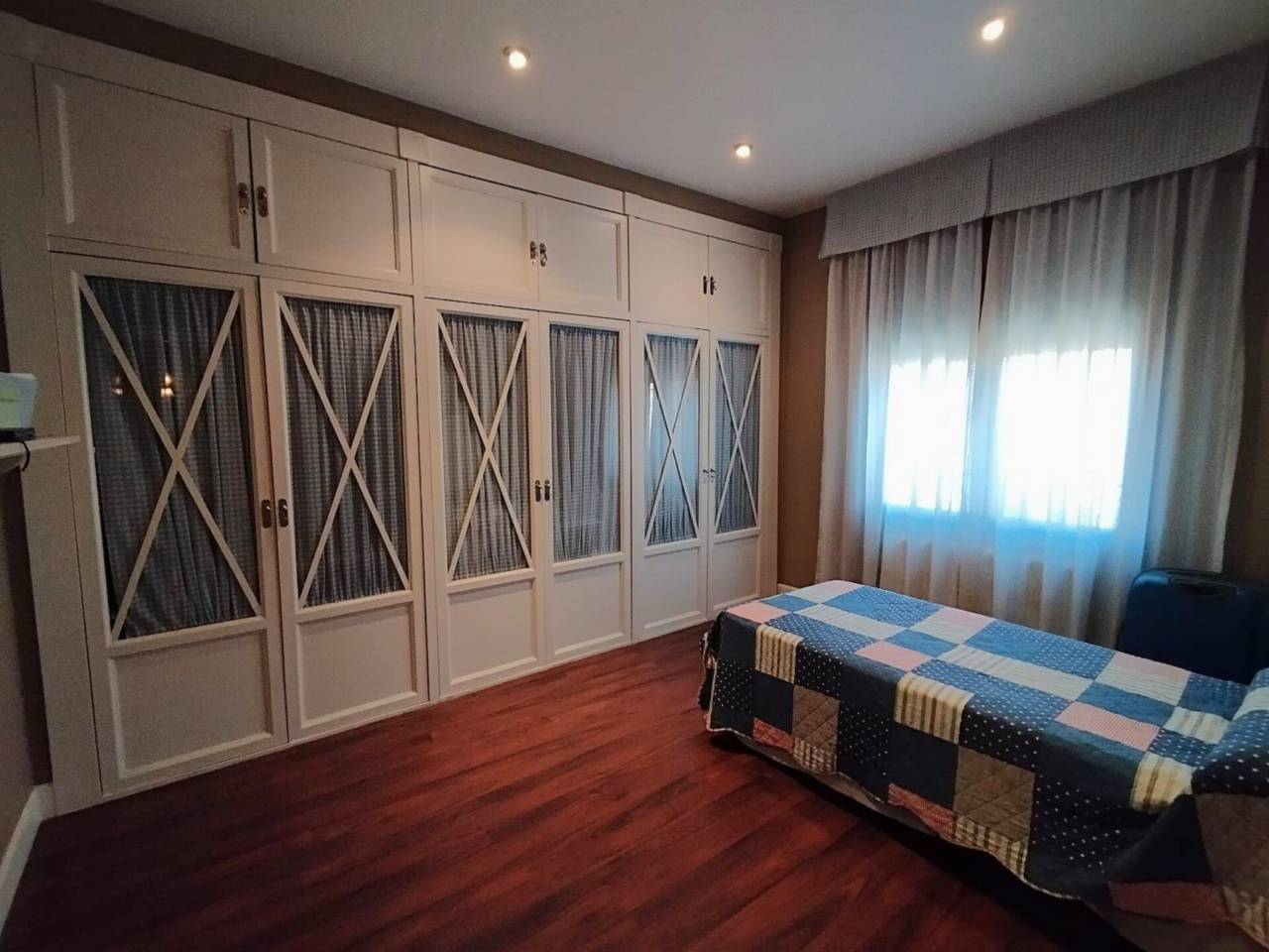 chalet en merida · reina-sofia-salesianos-bodegones 650000.00€