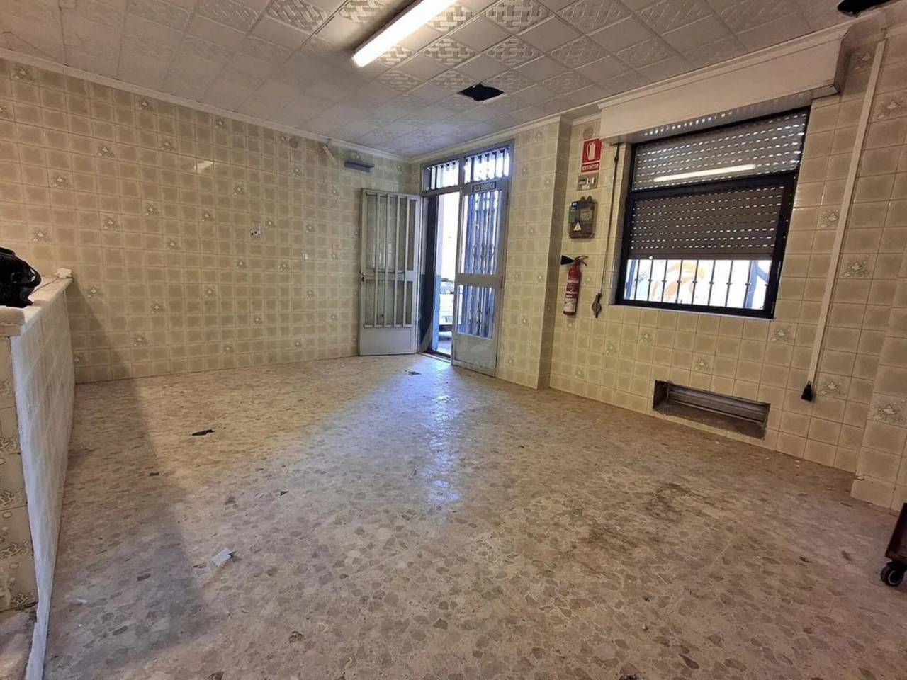 locales-comerciales en pego · pego 35900.00€