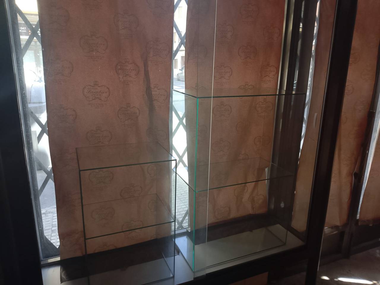 locales-comerciales en oliva · nucli-urba 103000.00€