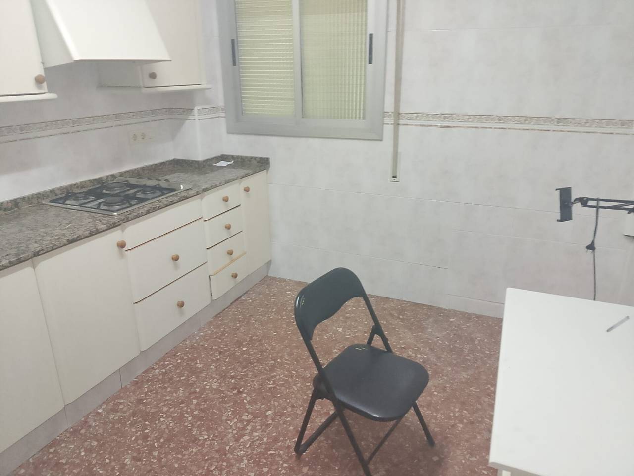 locales-comerciales en oliva · nucli-urba 103000.00€