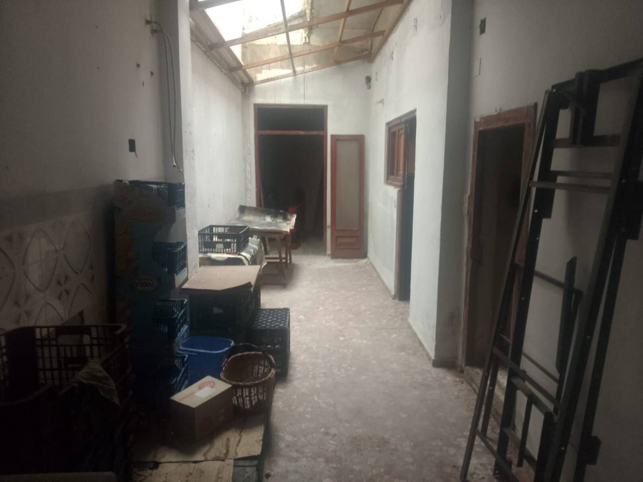 locales-comerciales en oliva · nucli-urba 62000.00€