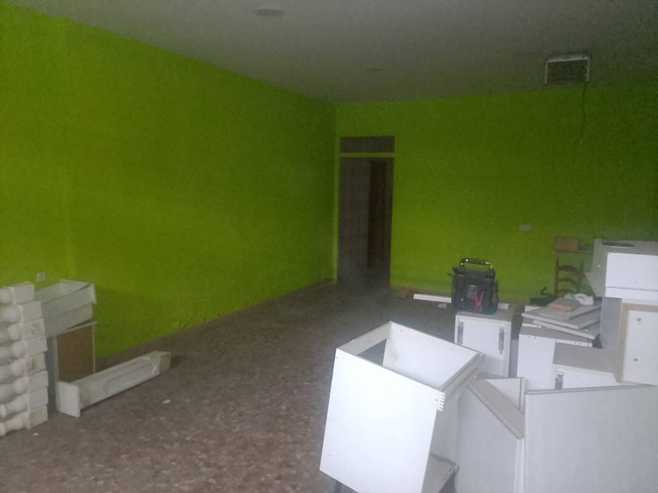 locales-comerciales en oliva · nucli-urba 62000.00€