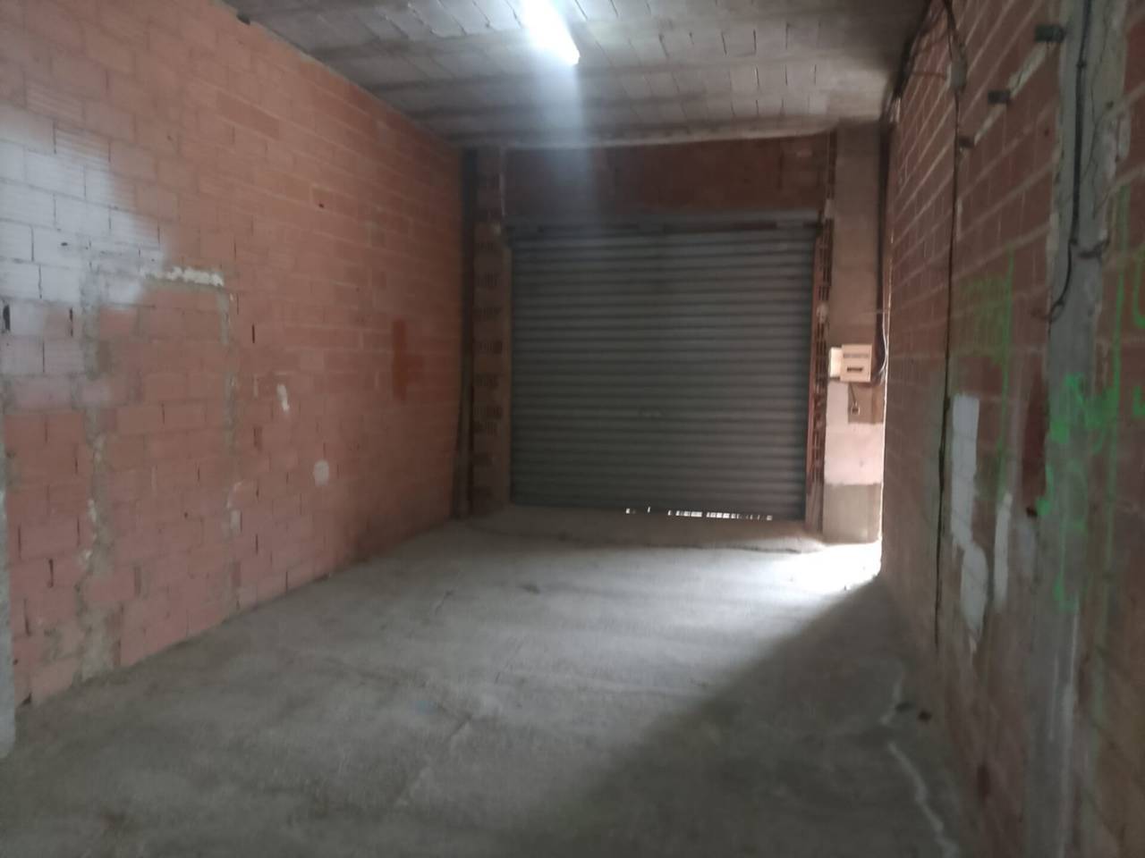 locales-comerciales en oliva · nucli-urba €