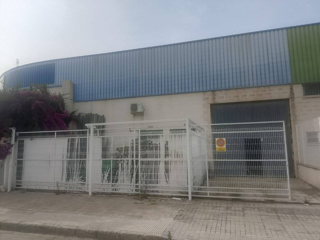 nave-comercial en gandia · santa-anna-urbanitzacions €