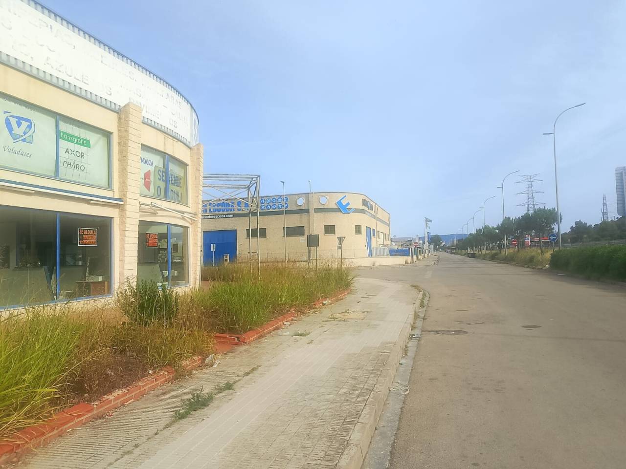 nave-comercial en gandia · santa-anna-urbanitzacions €
