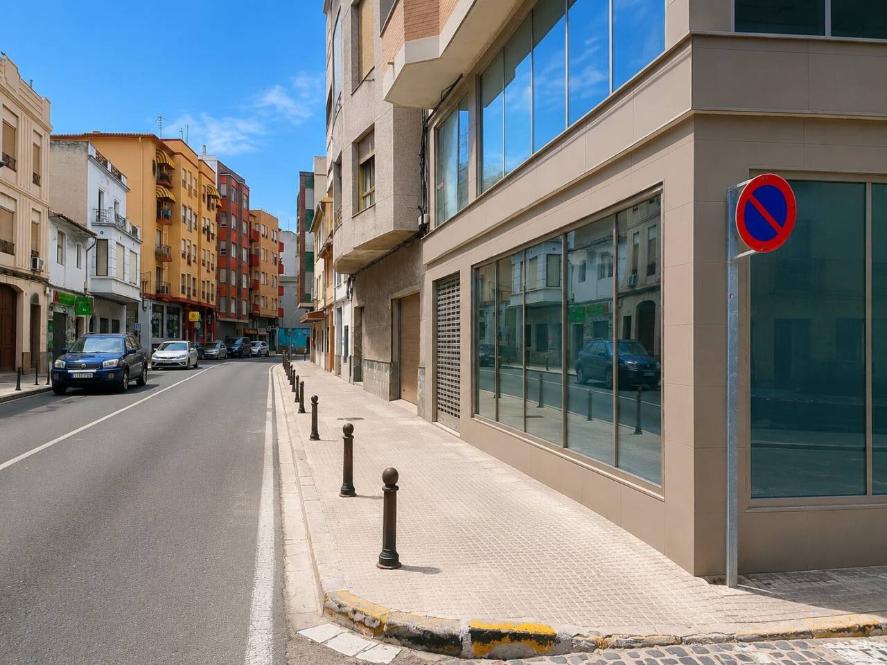 locales-comerciales en oliva · nucli-urba €