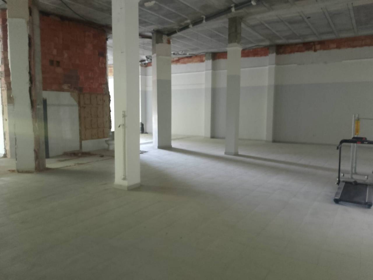 locales-comerciales en oliva · nucli-urba €