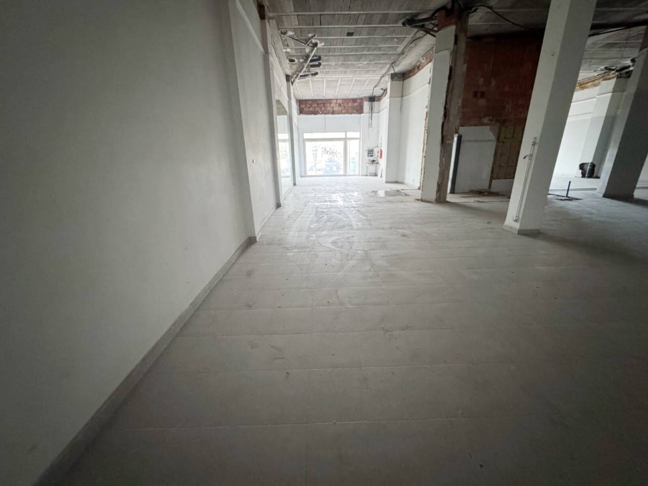 locales-comerciales en oliva · nucli-urba €