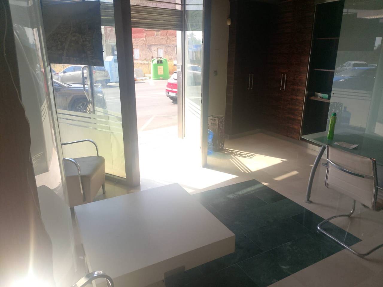 locales-comerciales en oliva · nucli-urba €