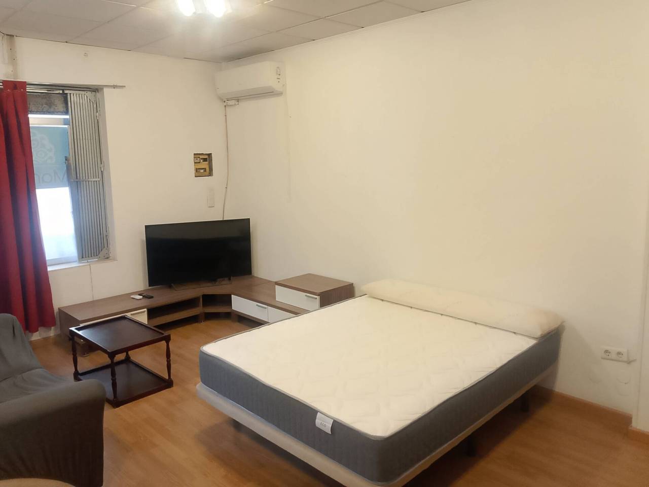locales-comerciales en oliva · nucli-urba 75000.00€