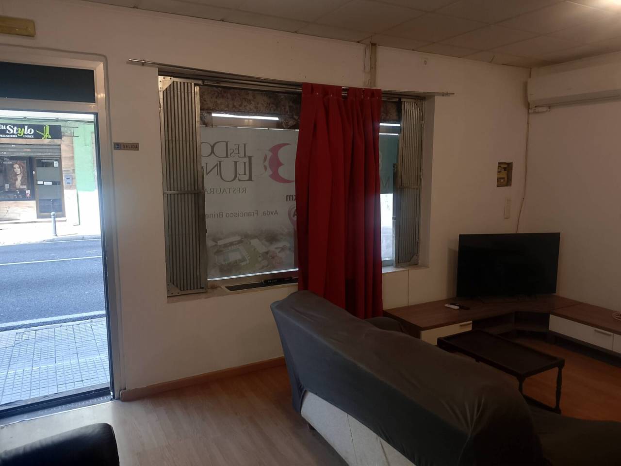 locales-comerciales en oliva · nucli-urba 75000.00€