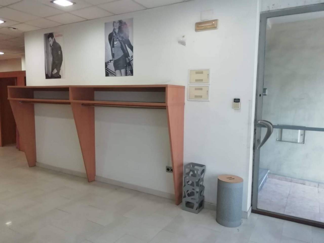 locales-comerciales en oliva · nucli-urba 90000.00€