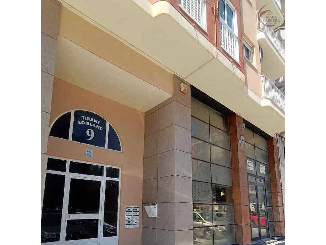 locales-comerciales en oliva · nucli-urba €