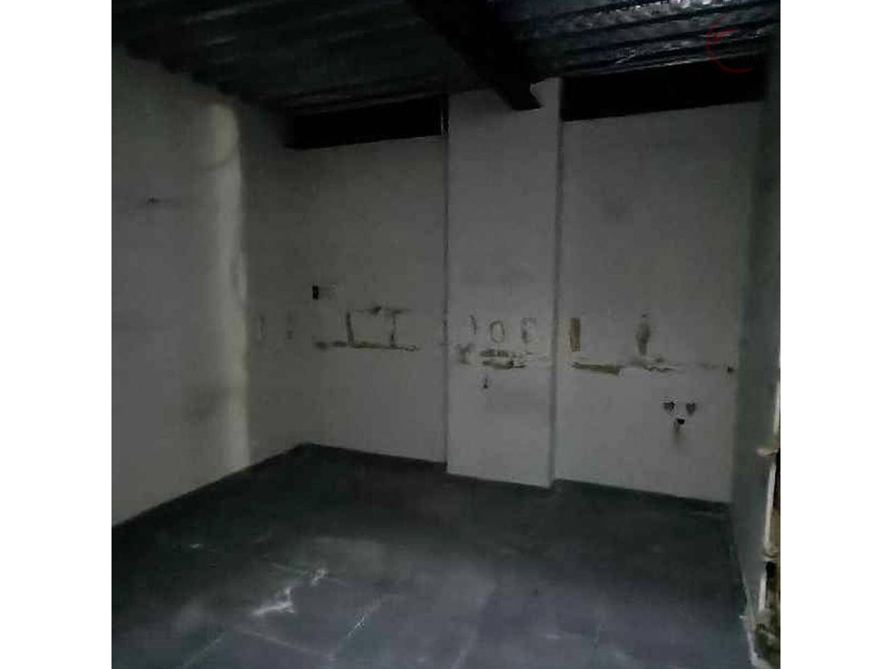 locales-comerciales en oliva · nucli-urba €
