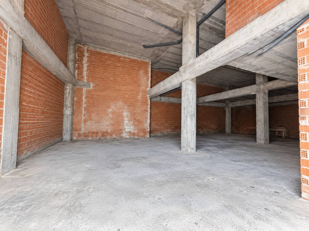 locales-comerciales en oliva · nucli-urba €